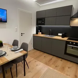 Sipsix - 2 Bedroom Flat In The Heart Of Budapest